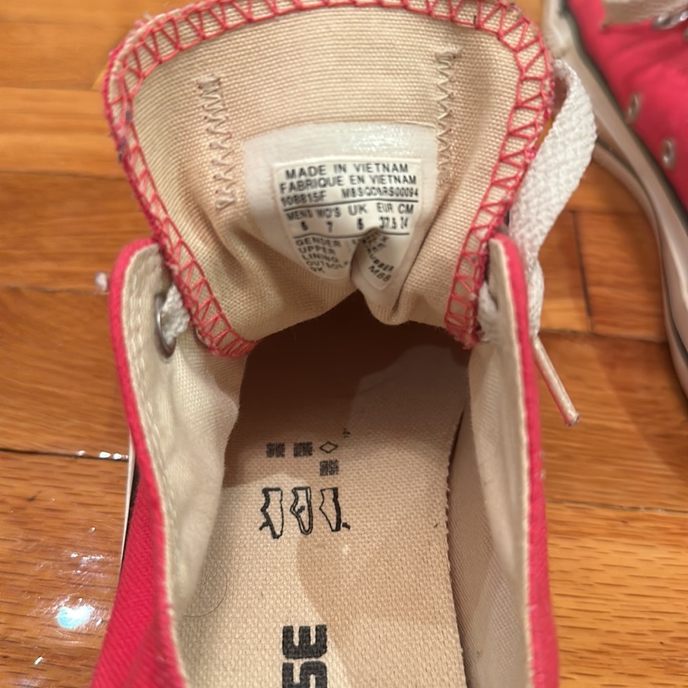 Raspberry Pink Converse - Picture 4 of 4